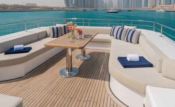 Luxury Yacht 7 Adventure Tours Dubai - Luxury Yacht