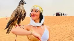 Platinum Desert Safari 10 Pic with the UAE national bird, Falcon - Desert Safari in Dubai